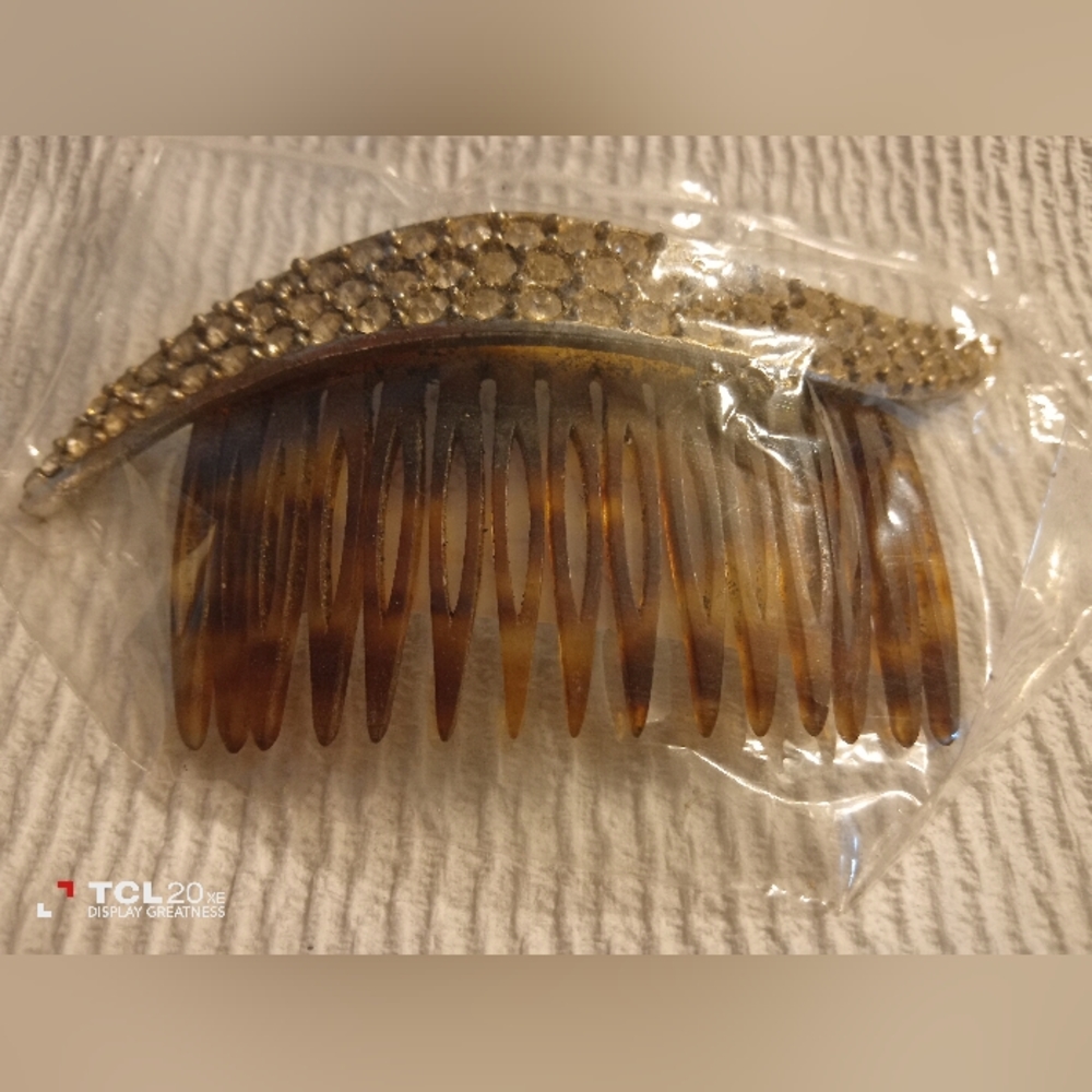 Vintage Ben Hur signed hair comb